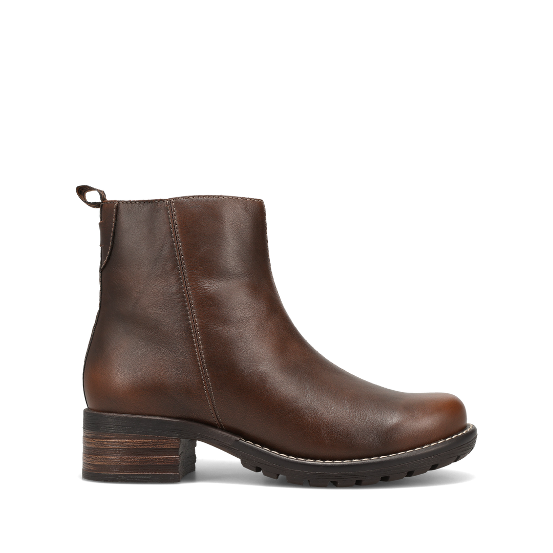 Outside Image of Foremost Stone Suede 40