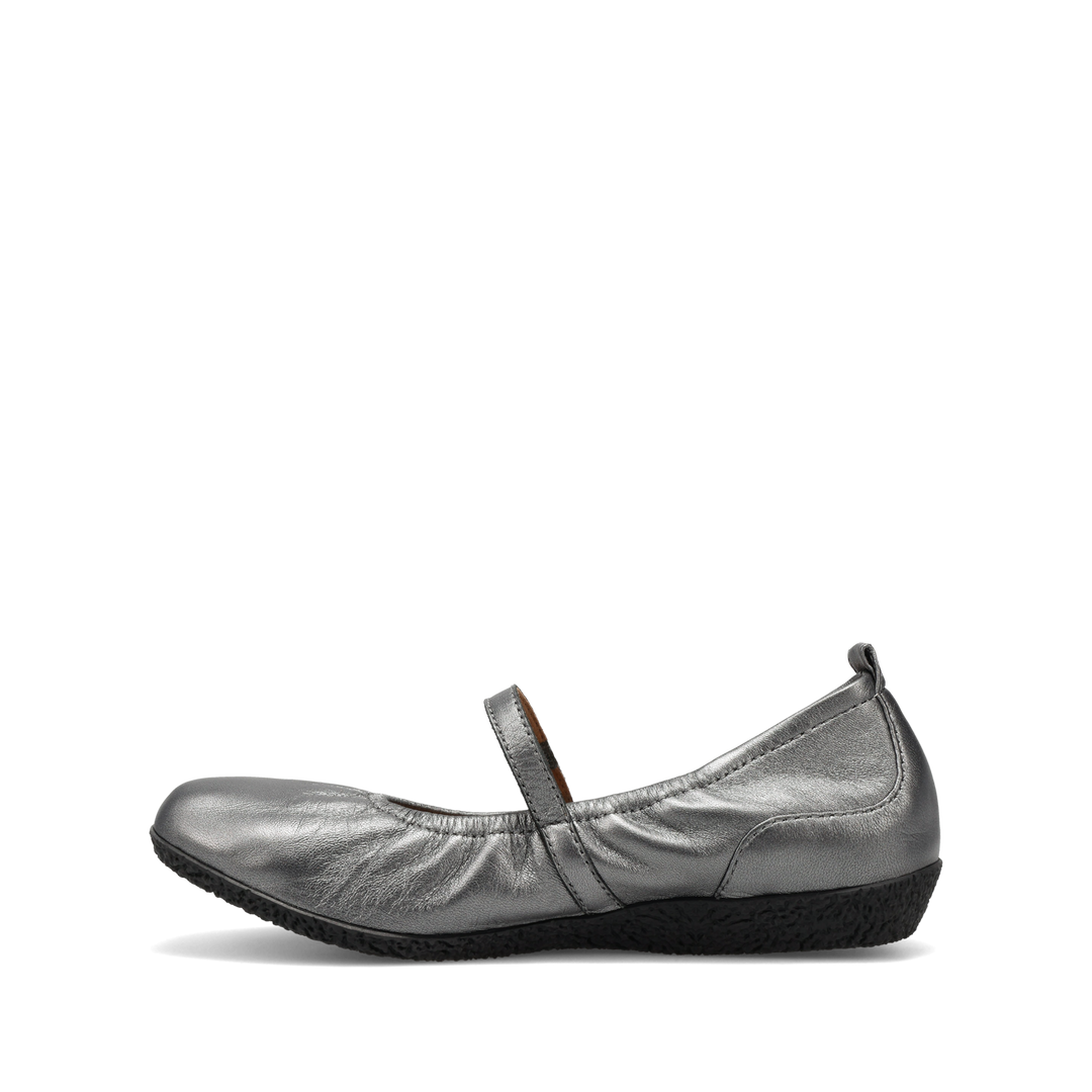 Instep Image of Foremost Stone Suede 40