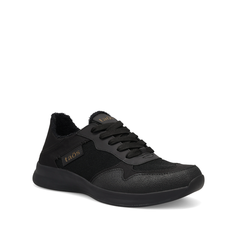 Hero Image of Direction Black/Black 6